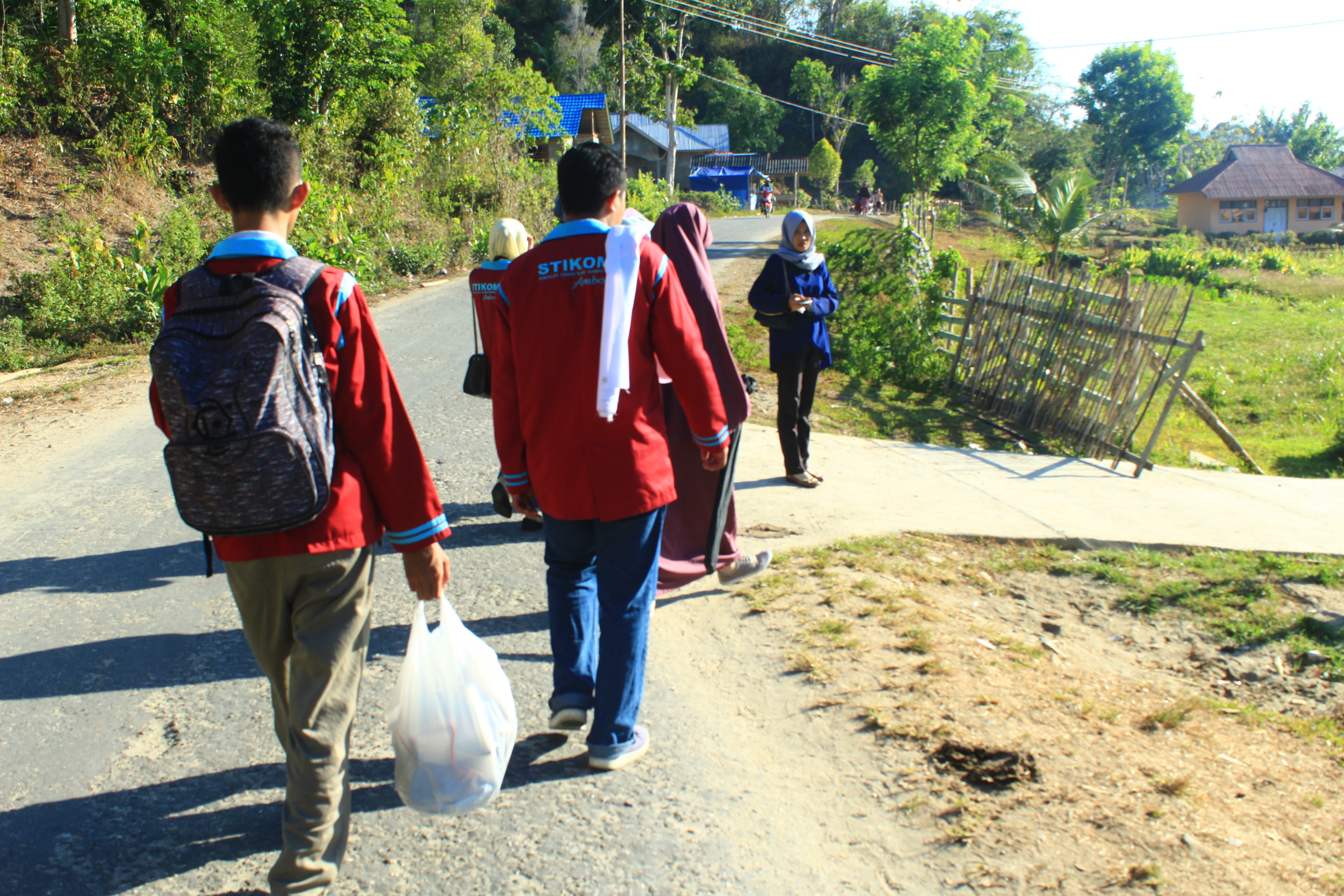 STIKOM SERBU SEKOLAH ( SMK NEGERI 3 SERAM BARAT )